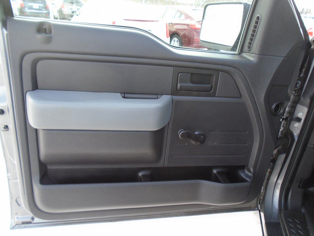 Photo 16 of this FORD F150