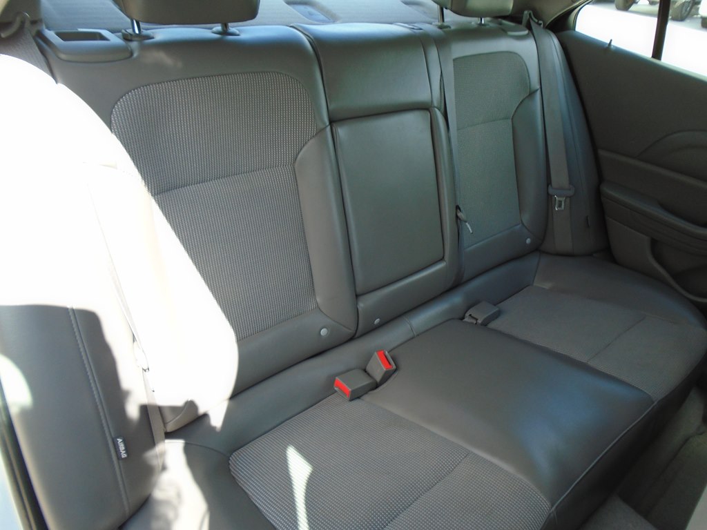 Photo 41 of this CHEVROLET MALIBU