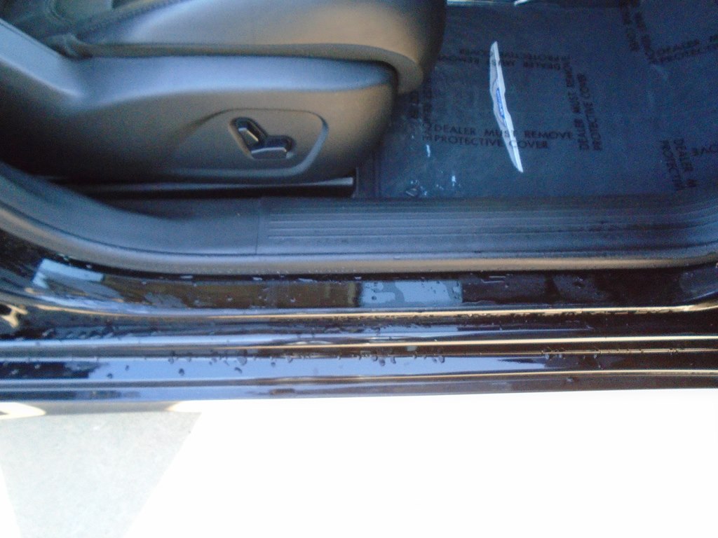 Photo 38 of this CHRYSLER 200