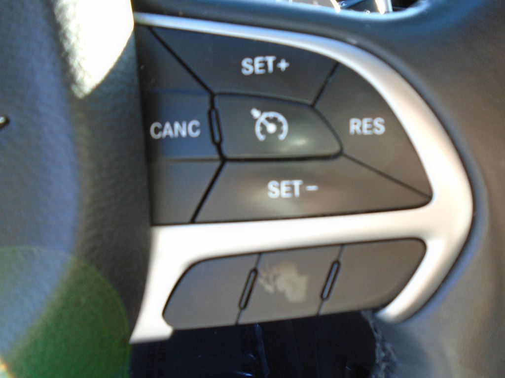 Photo 50 of this CHRYSLER 200