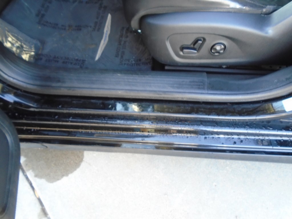 Photo 22 of this CHRYSLER 200