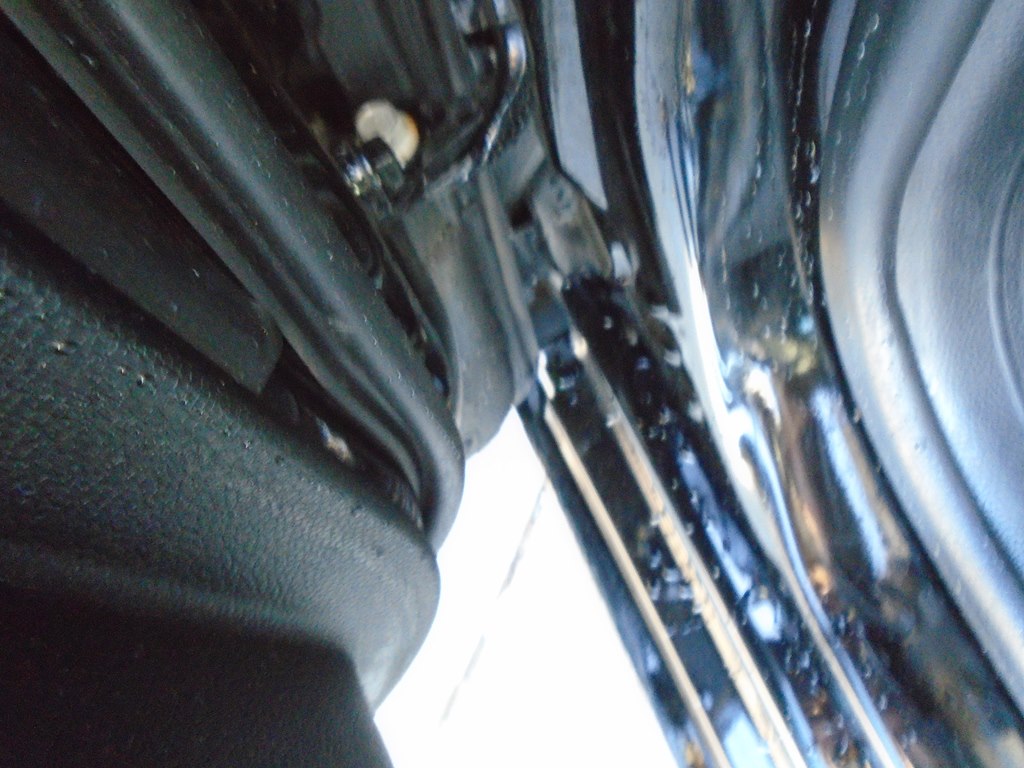 Photo 21 of this CHRYSLER 200