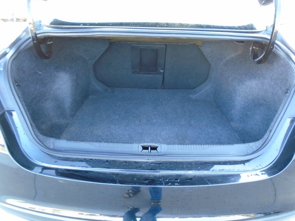 Photo 14 of this CHRYSLER 200