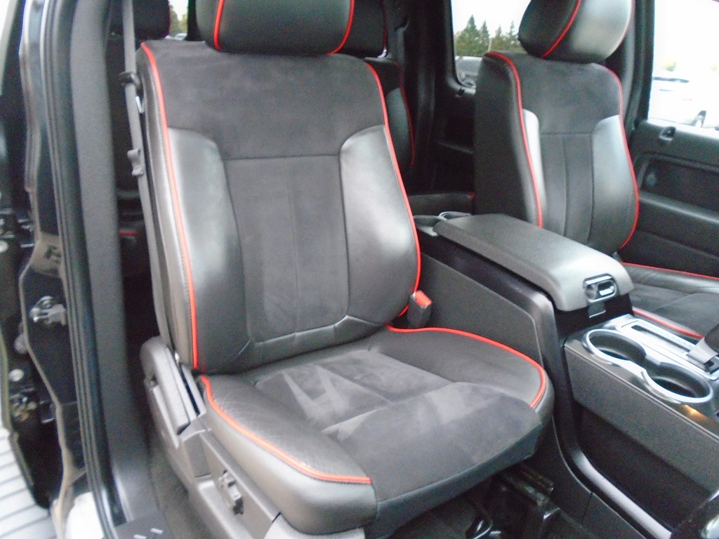 Photo 30 of this FORD F150