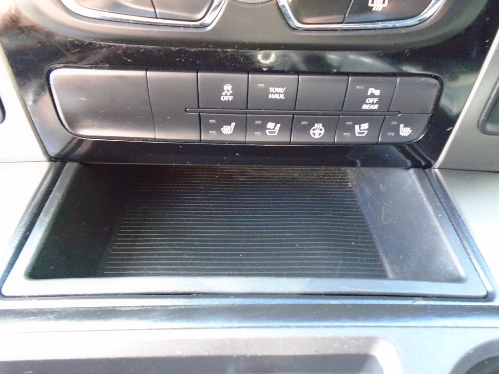 Photo 68 of this RAM 1500