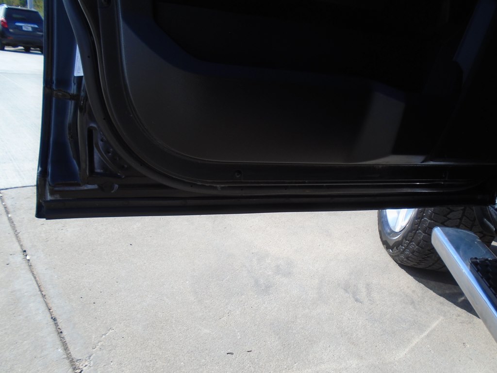 Photo 21 of this RAM 1500