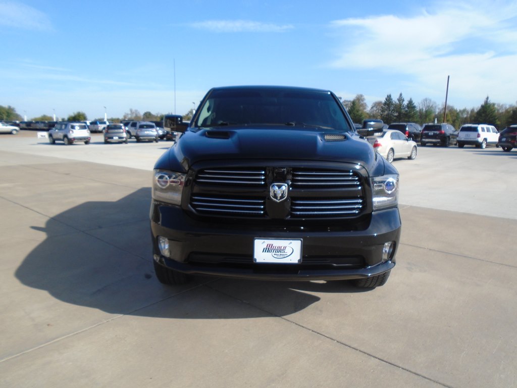 Photo 5 of this RAM 1500