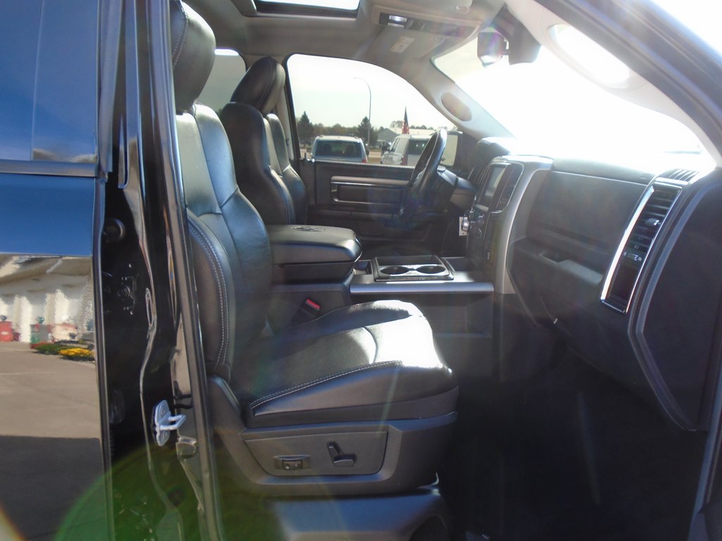 Photo 33 of this RAM 1500