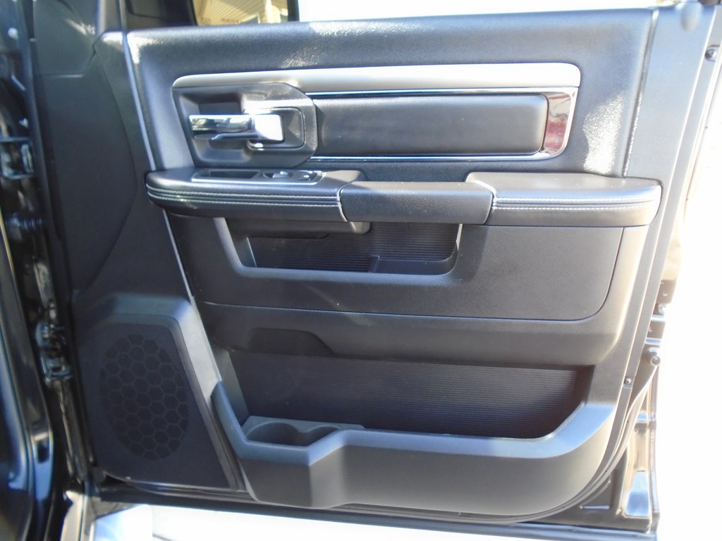 Photo 36 of this RAM 1500