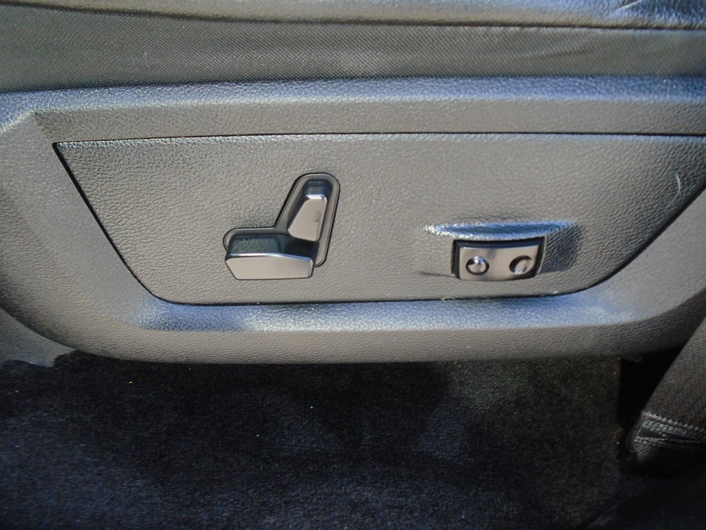 Photo 14 of this RAM 1500