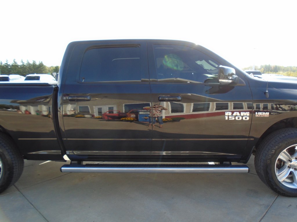 Photo 8 of this RAM 1500