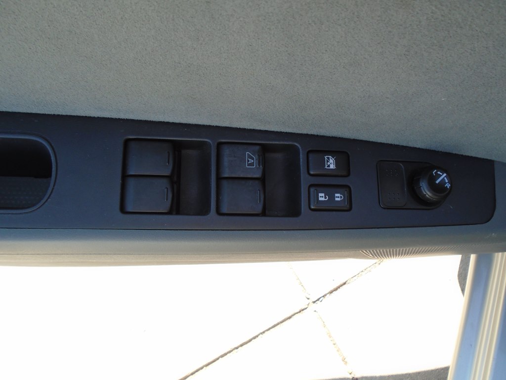 Photo 16 of this NISSAN SENTRA