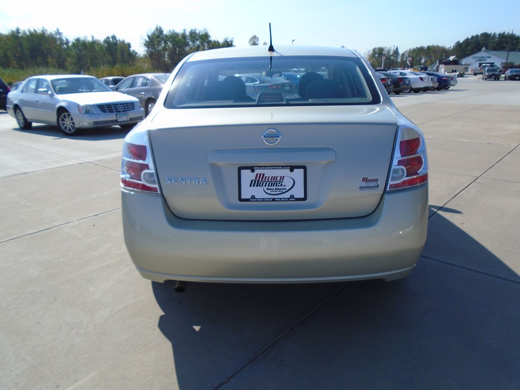 Photo 12 of this NISSAN SENTRA