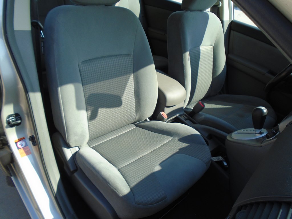 Photo 31 of this NISSAN SENTRA