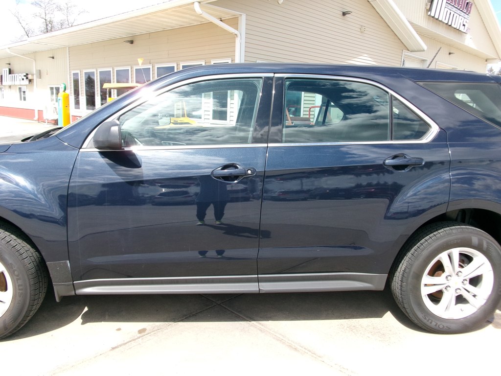 Photo 3 of this CHEVROLET EQUINOX