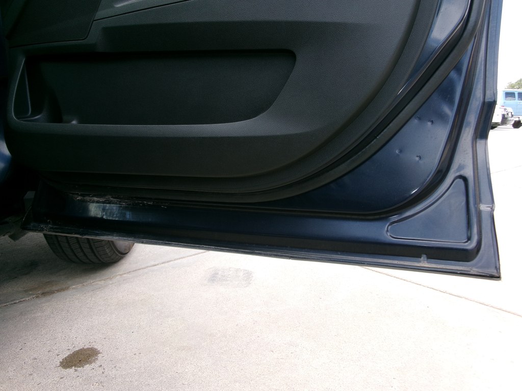 Photo 32 of this CHEVROLET EQUINOX