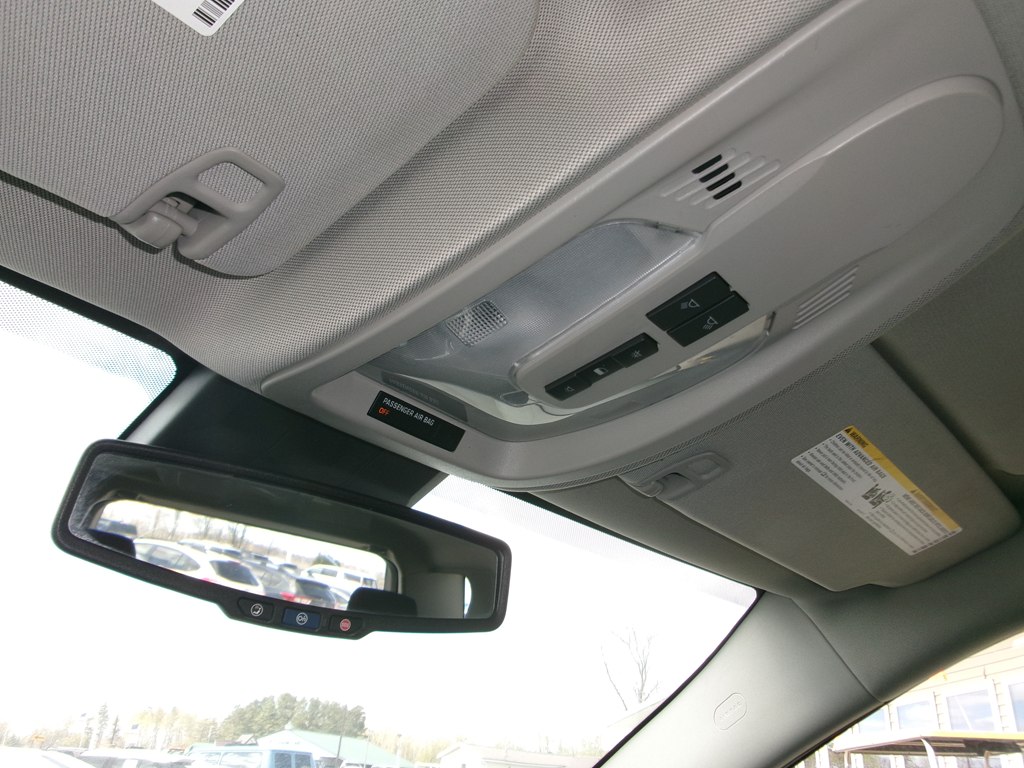 Photo 48 of this CHEVROLET EQUINOX