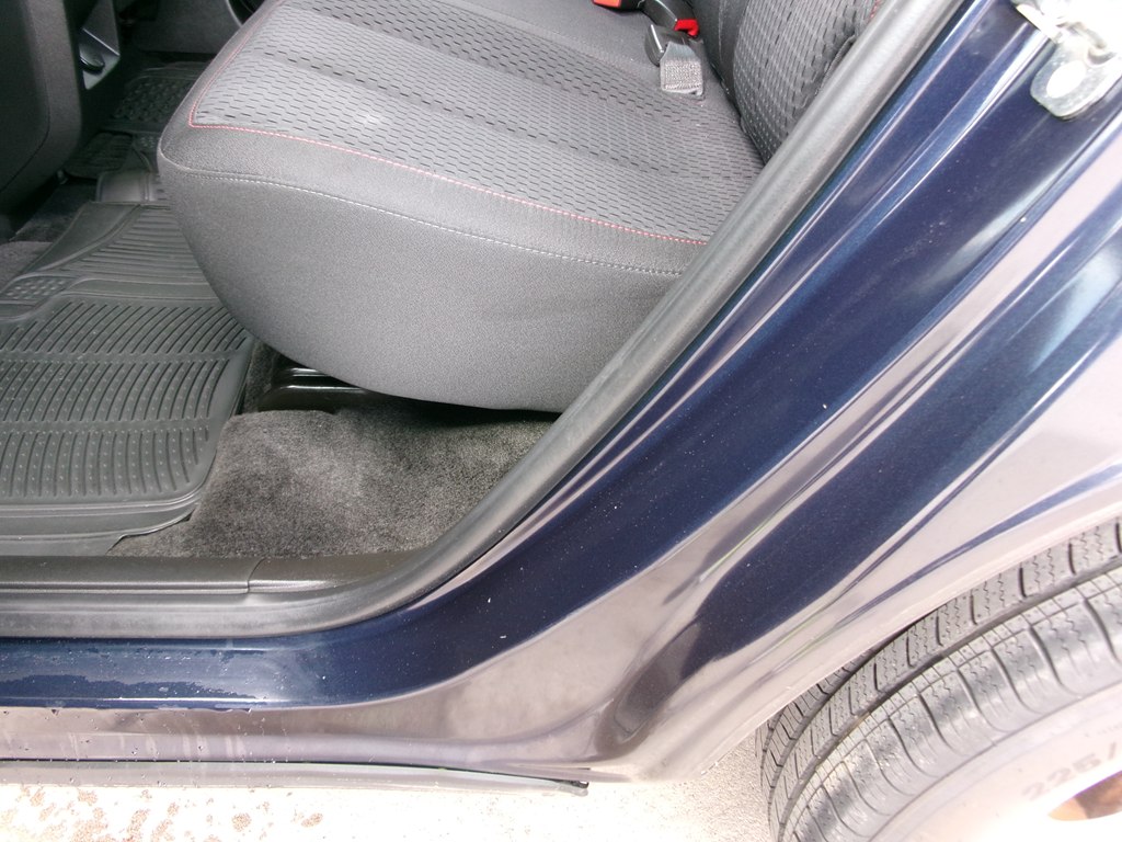 Photo 23 of this CHEVROLET EQUINOX