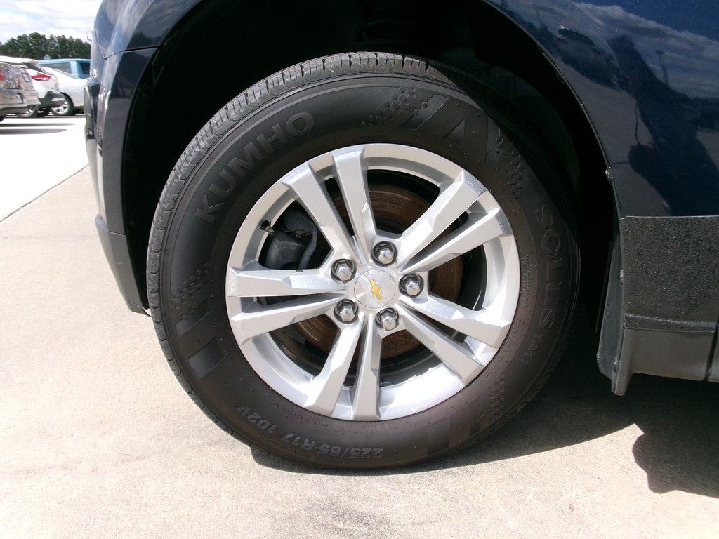 Photo 49 of this CHEVROLET EQUINOX