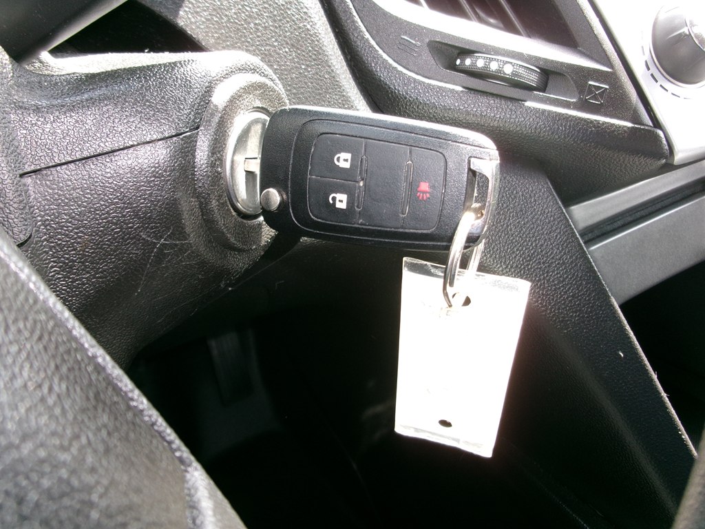 Photo 53 of this CHEVROLET EQUINOX