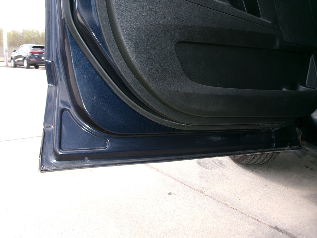 Photo 18 of this CHEVROLET EQUINOX