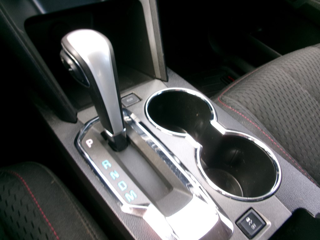 Photo 45 of this CHEVROLET EQUINOX