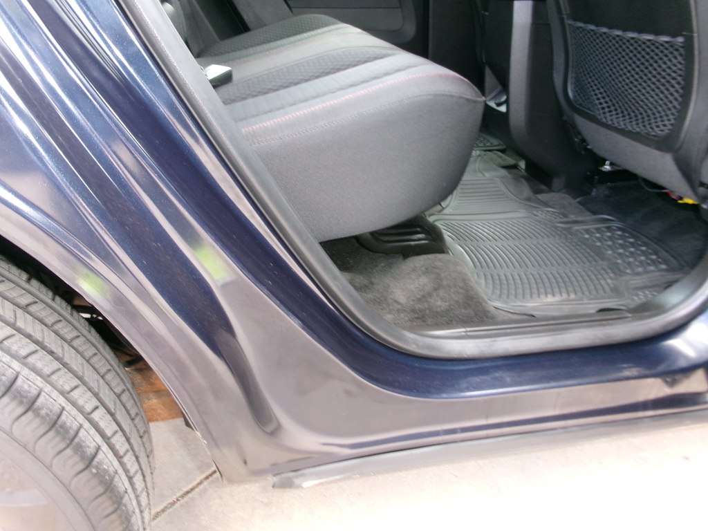 Photo 35 of this CHEVROLET EQUINOX