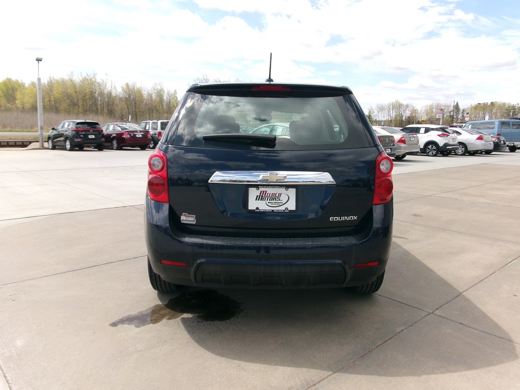 Photo 10 of this CHEVROLET EQUINOX