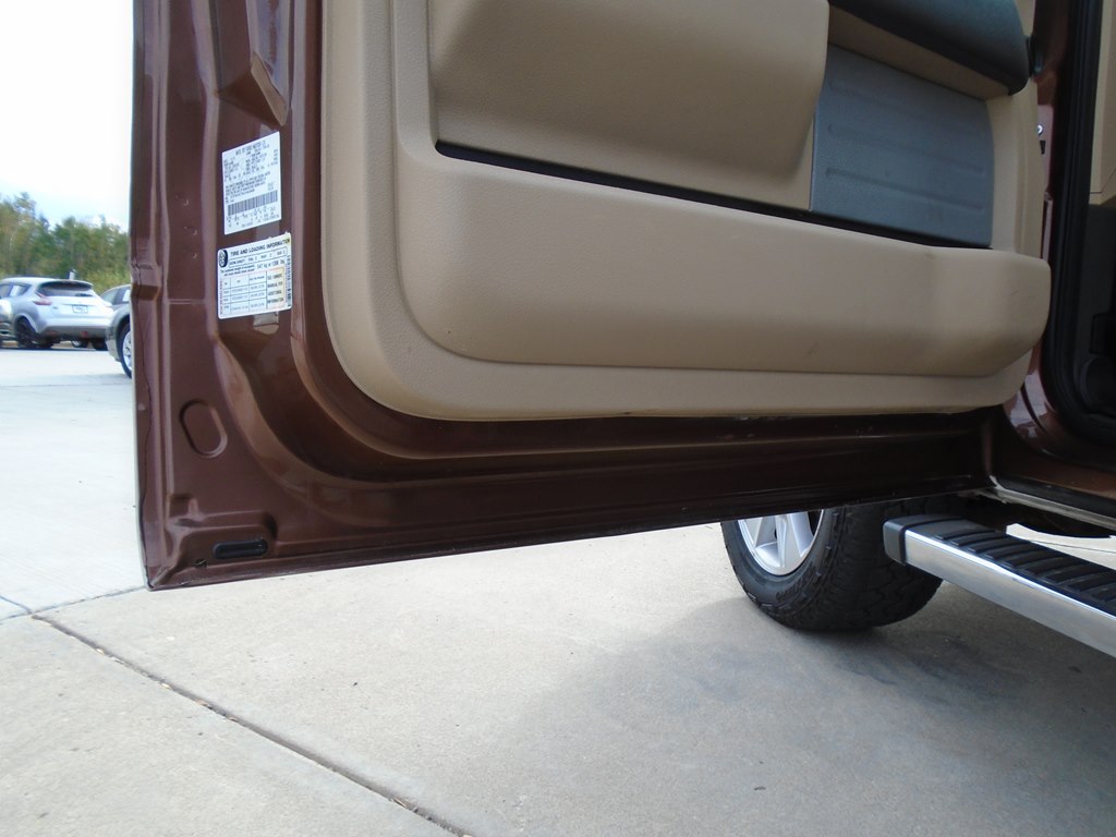 Photo 21 of this FORD F150