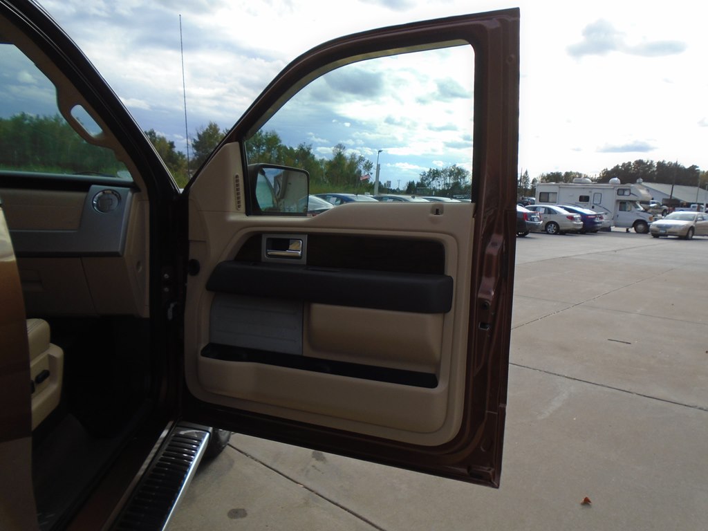 Photo 33 of this FORD F150