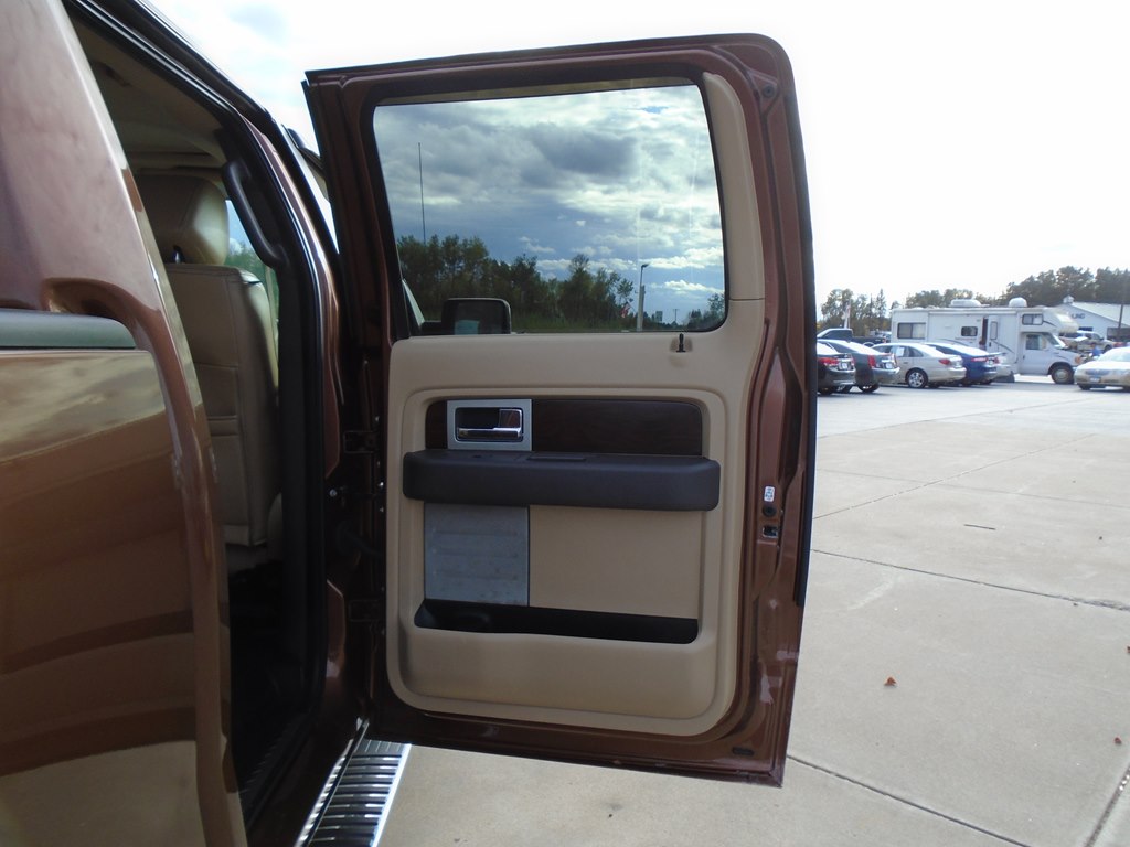 Photo 38 of this FORD F150