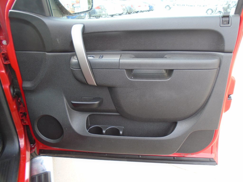 Photo 34 of this GMC SIERRA