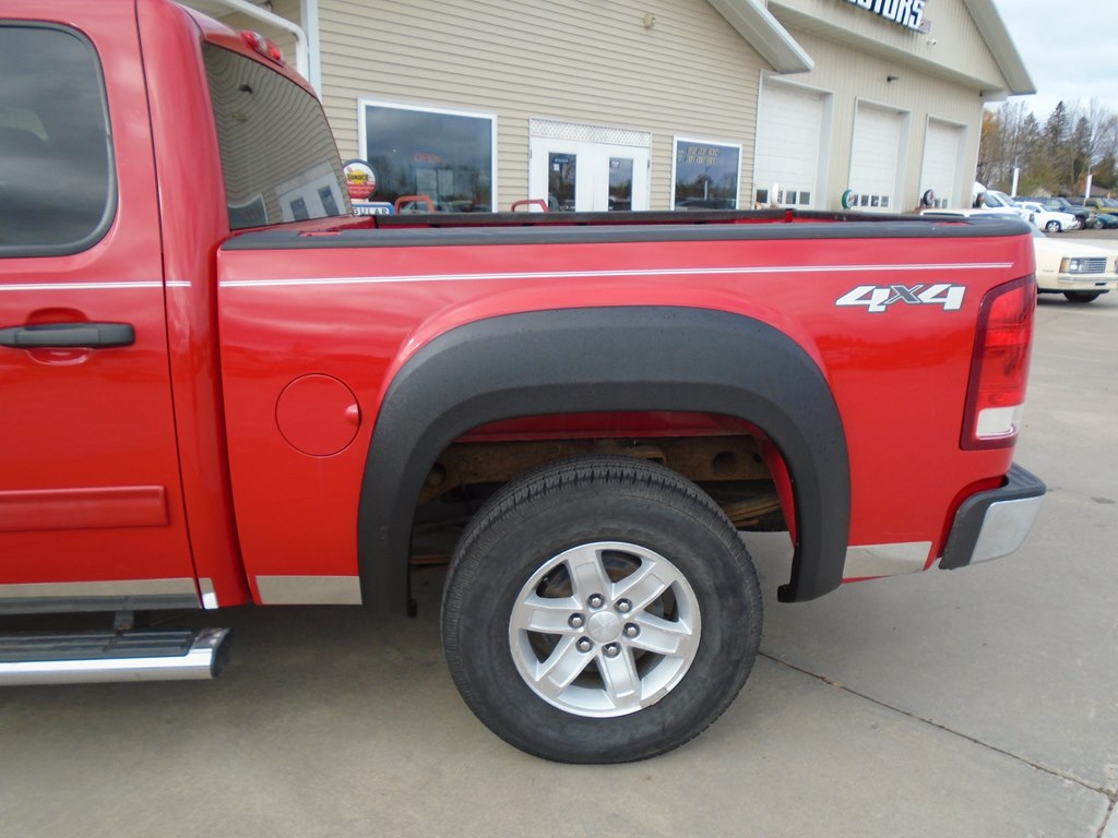 Photo 5 of this GMC SIERRA