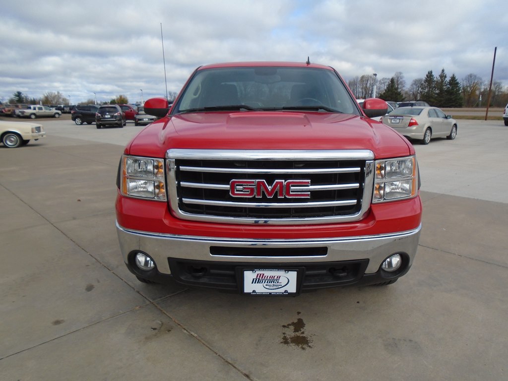 Photo 6 of this GMC SIERRA