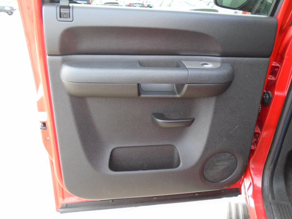 Photo 26 of this GMC SIERRA