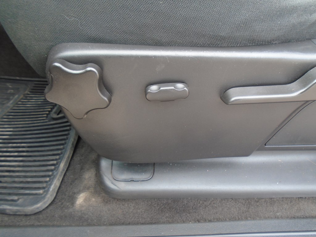 Photo 15 of this GMC SIERRA