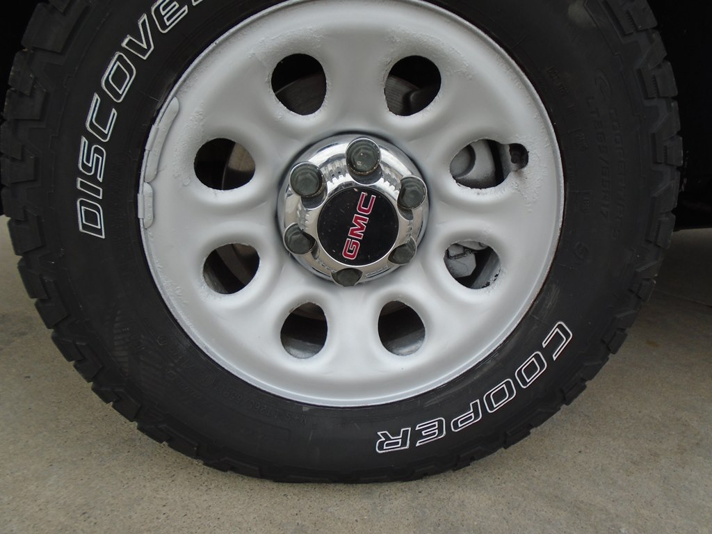 Photo 38 of this GMC SIERRA