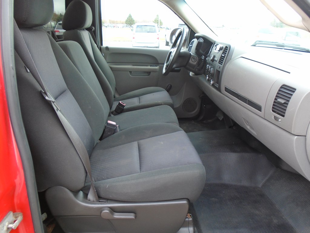 Photo 21 of this GMC SIERRA