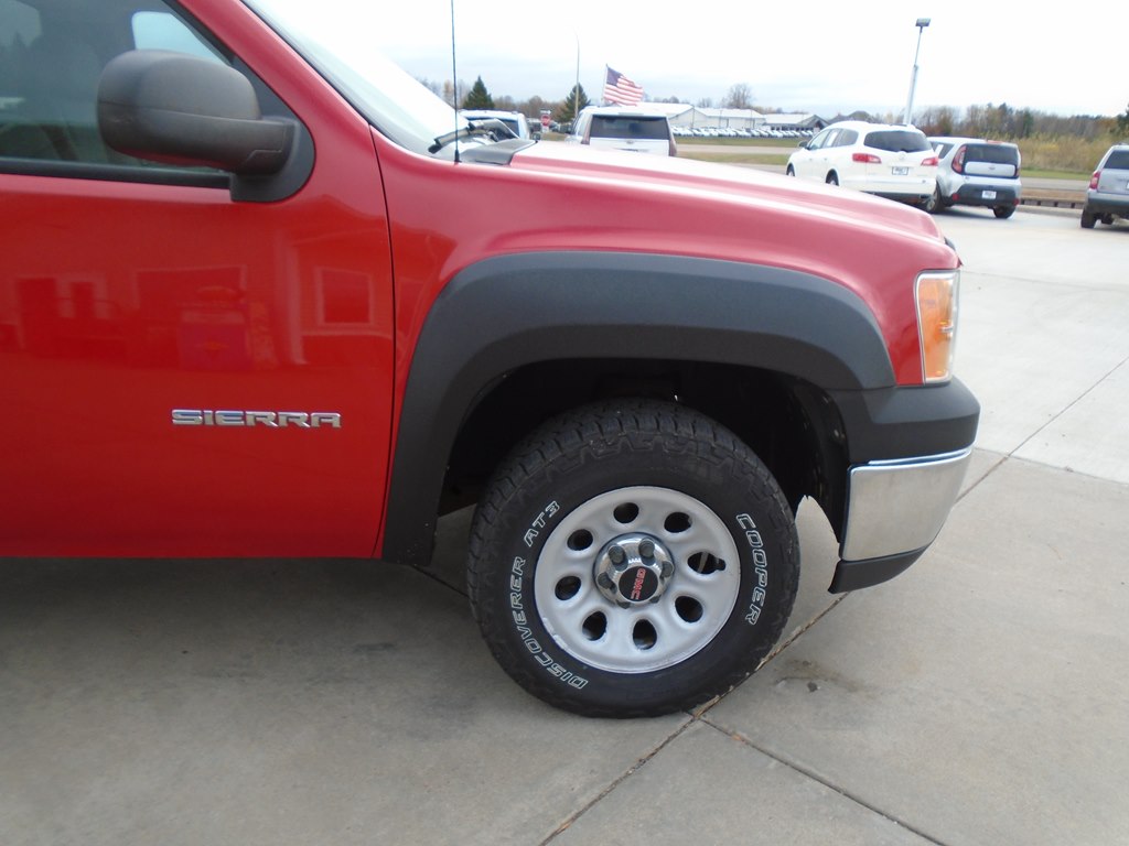 Photo 7 of this GMC SIERRA