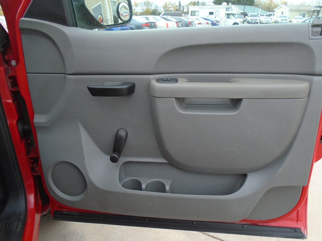 Photo 23 of this GMC SIERRA