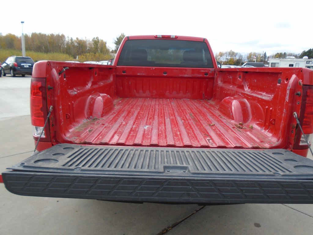 Photo 12 of this GMC SIERRA