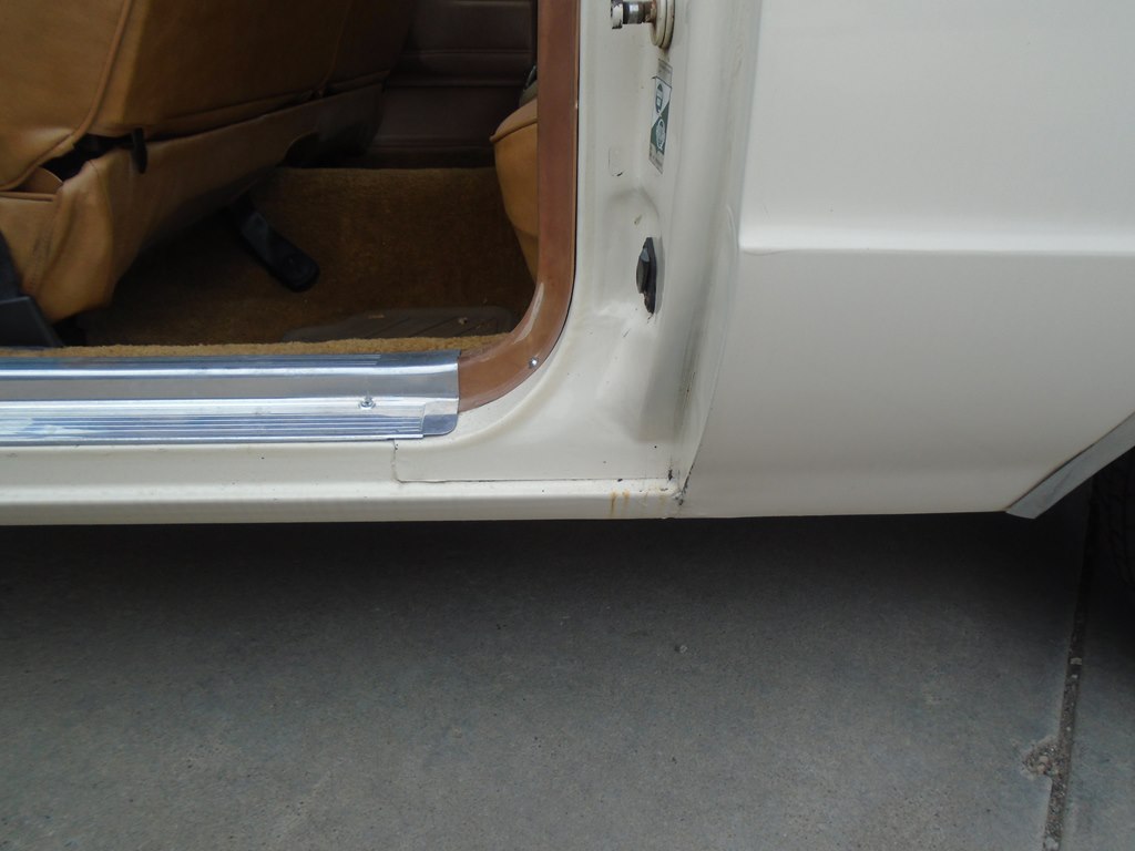 Photo 17 of this PONTIAC LEMANS