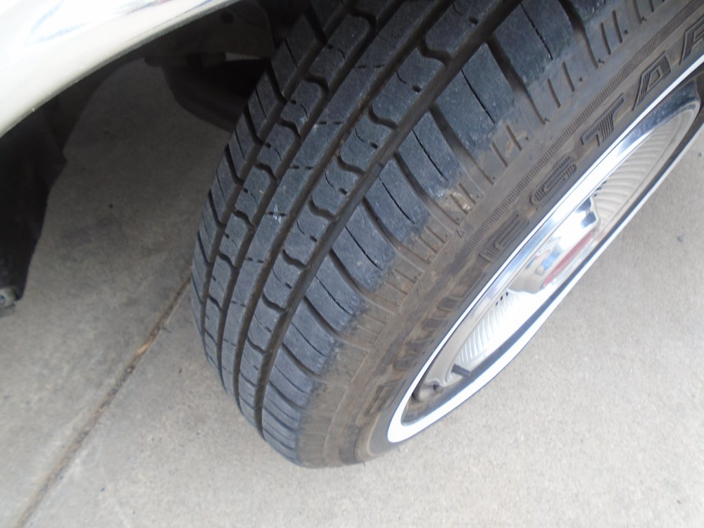 Photo 38 of this PONTIAC LEMANS