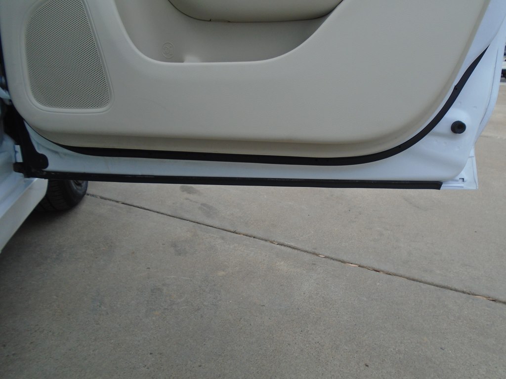 Photo 38 of this CHRYSLER 200