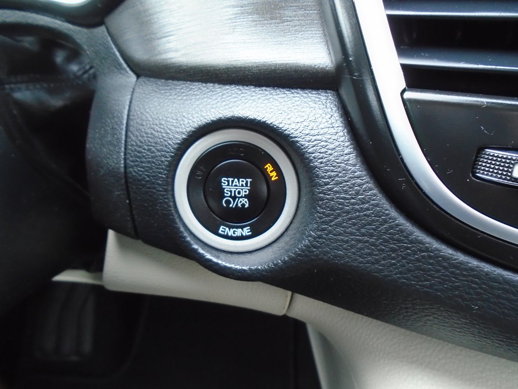 Photo 55 of this CHRYSLER 200
