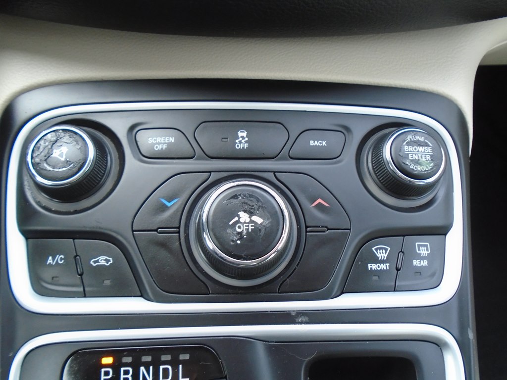 Photo 56 of this CHRYSLER 200