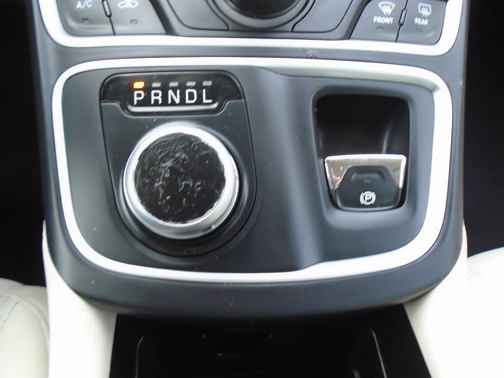 Photo 57 of this CHRYSLER 200