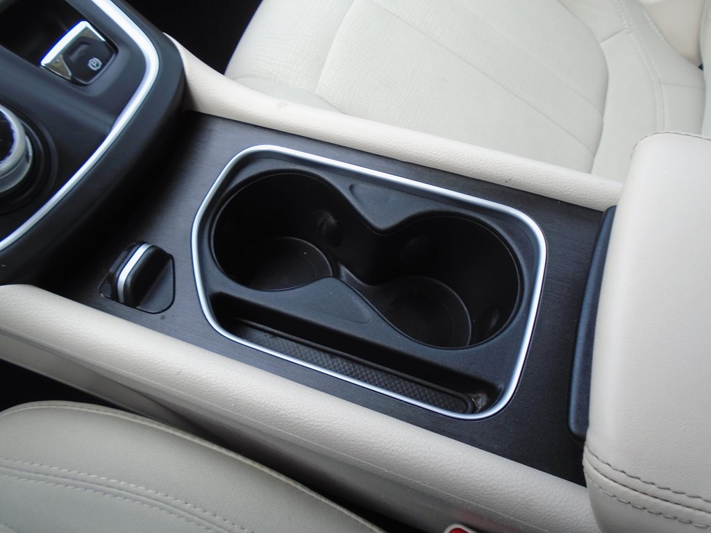 Photo 59 of this CHRYSLER 200