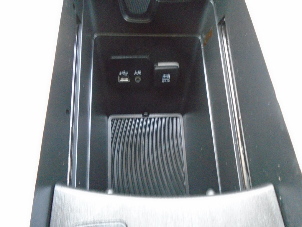 Photo 58 of this CHRYSLER 200