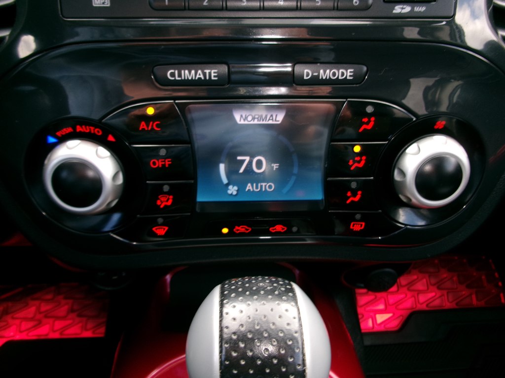 Photo 45 of this NISSAN JUKE